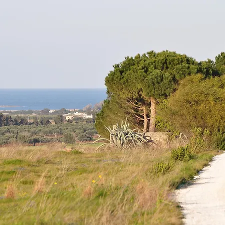 Masseria Le Terrazze Di * Serranova