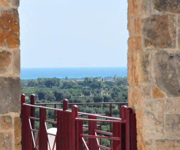 Masseria Le Terrazze Di * Serranova